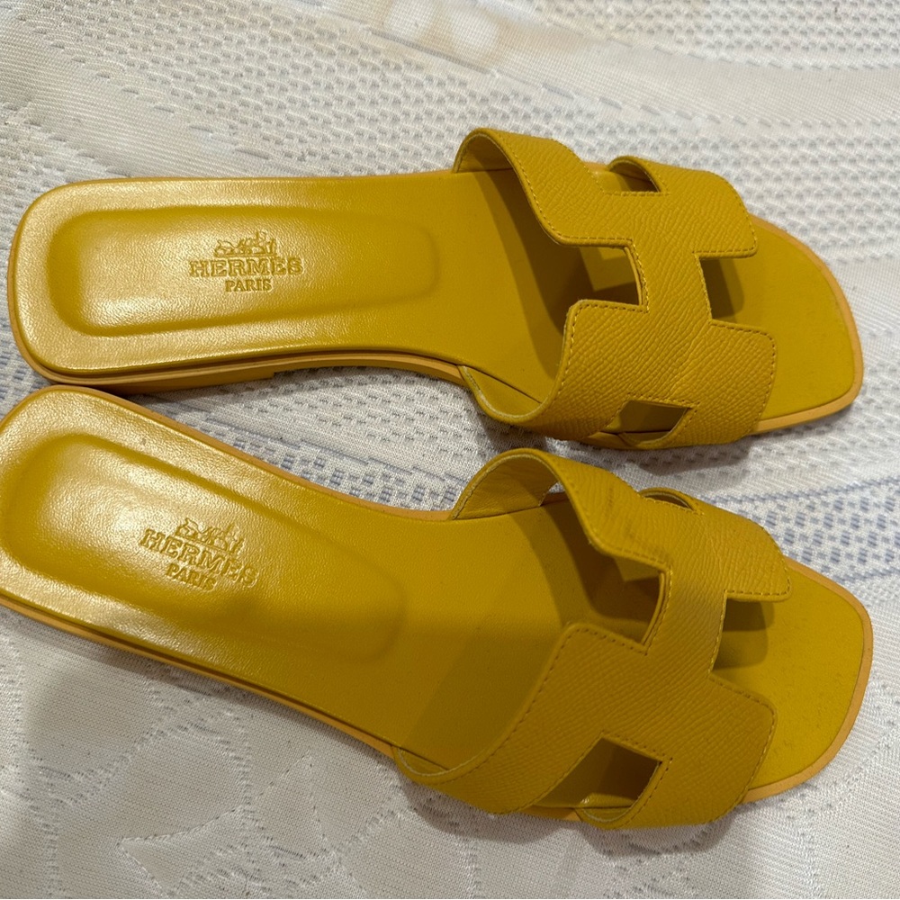 Hermes oran sandals